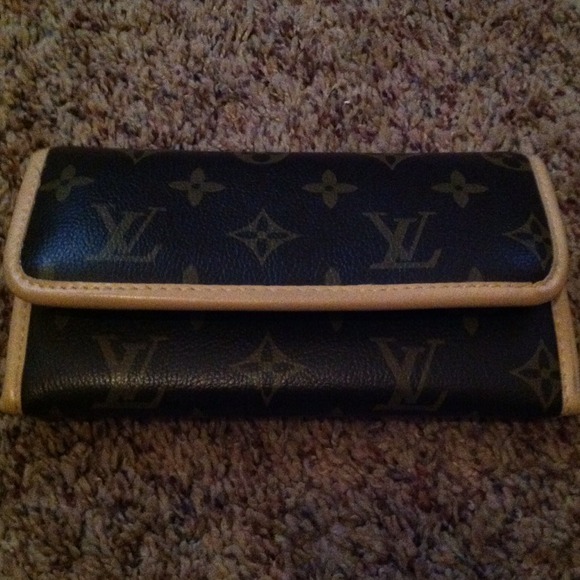 ❌Bundled❌LV wallet