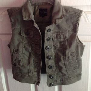 Cropped jean vest ❌BUNDLED❌