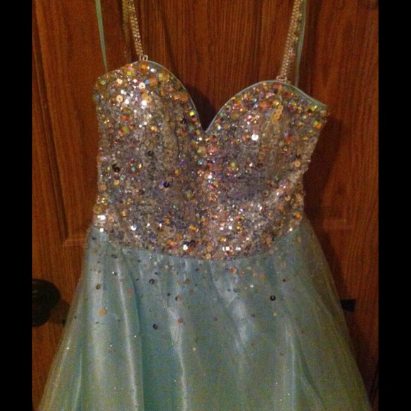 Blue sequenced prom dress - Picture 2 of 3