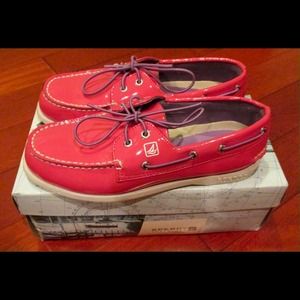 Sperry patent leather pink and purple boat shoes
