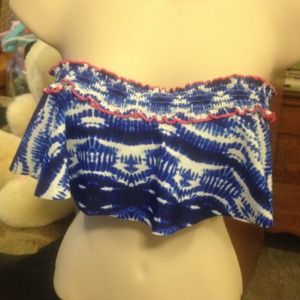 Price reduced!!!Swimsuit top padded NWT