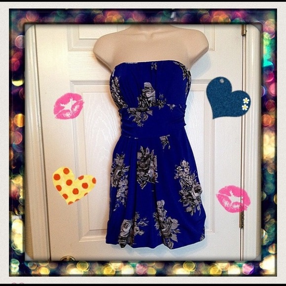 💙Blue floral tube dress,stretchy; L could fit M💙 - Picture 1 of 1