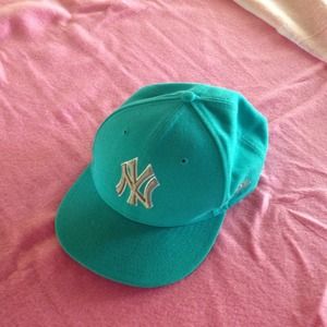 New York Yankees hat turquoise MLB