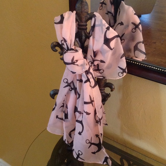 *** REDUCED *** ANCHORS AWEIGH!  NAUTICAL SCARF