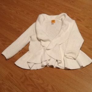 🌼lovely white 3/4 sleeve shawl sweater🌼