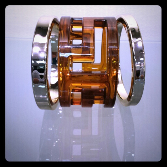 NWT 3 piece Bangle set