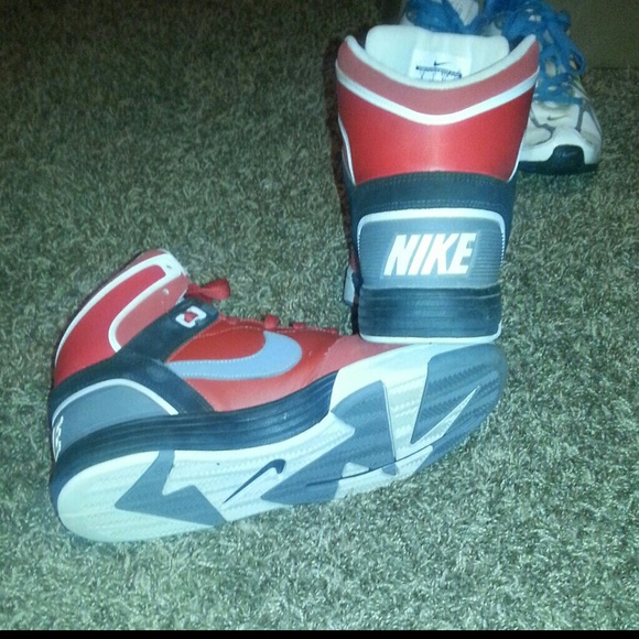Men's nikes size 8
