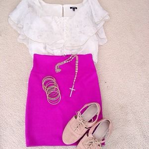 FUSHIA BODYCON SKIRT!!!