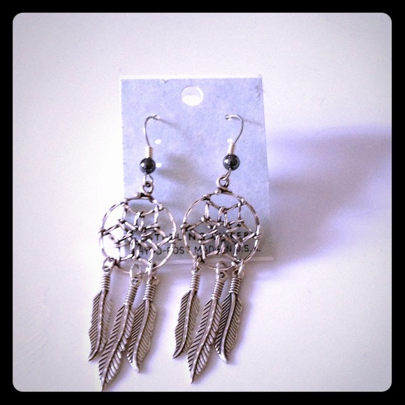 Dangle dream catcher earrings