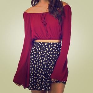 TOBI long sleeve crop top!