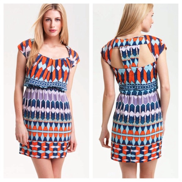 Jessica Simpson Dresses & Skirts - Jessica Simpson Geo Cutout Dress NWT