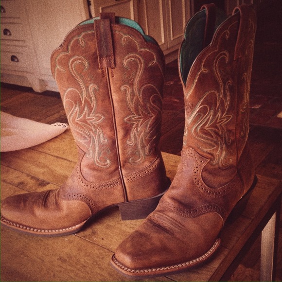 Worn Once Ariat Cowboy Boots
