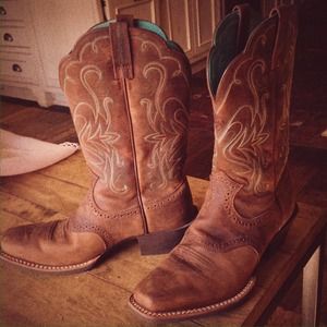 Worn Once Ariat Cowboy Boots