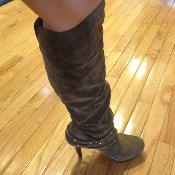 Olive suede boots