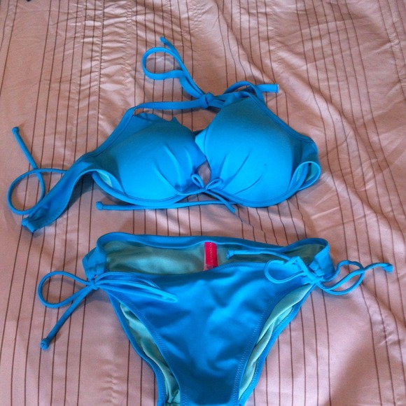 Victoria Secret matching beachwear