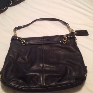 Black large coach purse!!! authentic price reduced