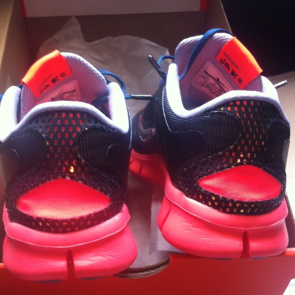 Doernbecher Freestyle Program Free Run 5.0 - Picture 4 of 4