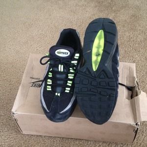 Nike air max running shoes