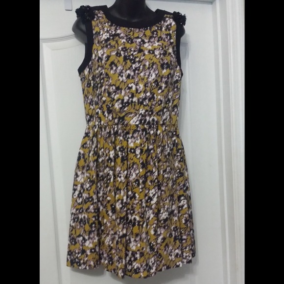 SOLD!! Jessica Simpson Dress - Picture 2 of 4