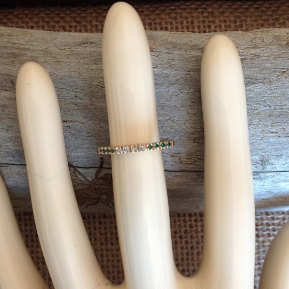 14k gold emerald and diamond ring