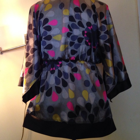 Fun printed top - Picture 2 of 2