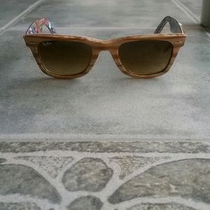 Ray Ban Wayfarer sunglasses