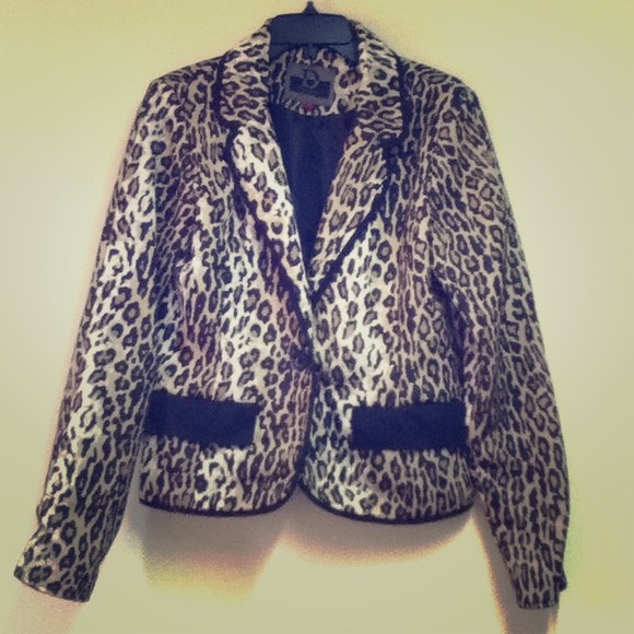 Cheetah Blazer with pockets - Picture 1 of 3