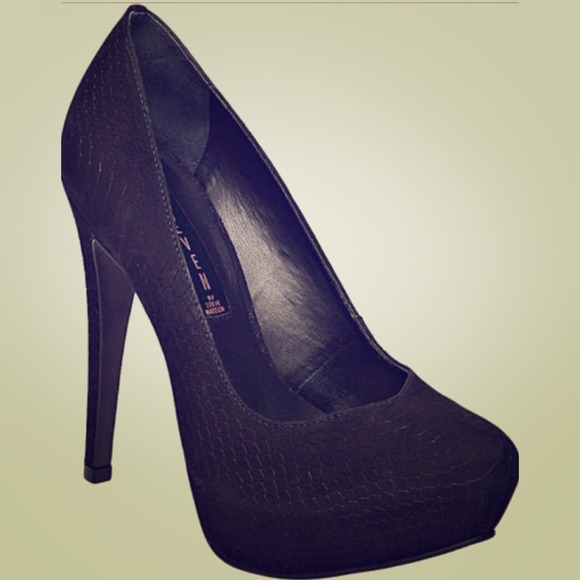 ✨ Reduced - STEVEN by Steve Madden Vyperr Pumps