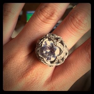 💢SOLD💢 Diamond ring!