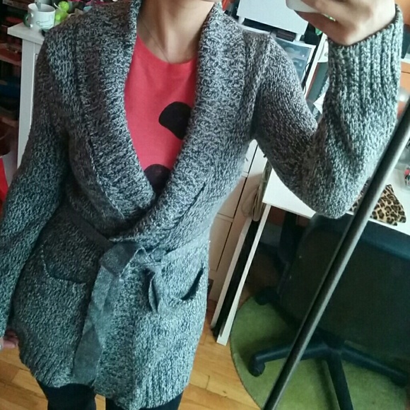 BCBG long sweater - Picture 2 of 3