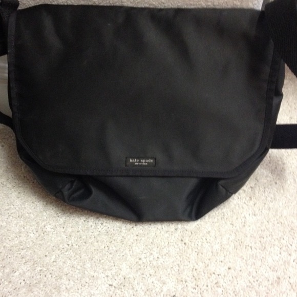 Authentic Kate Spade messenger bag