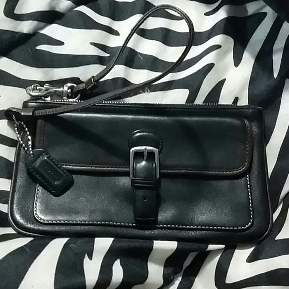 *** REDUCED*** 100% authentic Coach wristlet - Picture 1 of 3