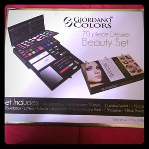 70 piece Beauty Set. 2 Oral-B toothbrushes, blouse