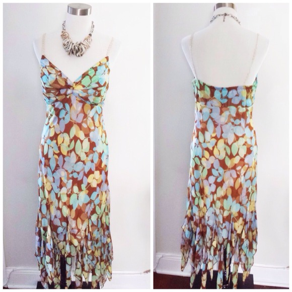 Dresses & Skirts - BOGO 50% OFF! Sweetheart Floral Maxi Dress
