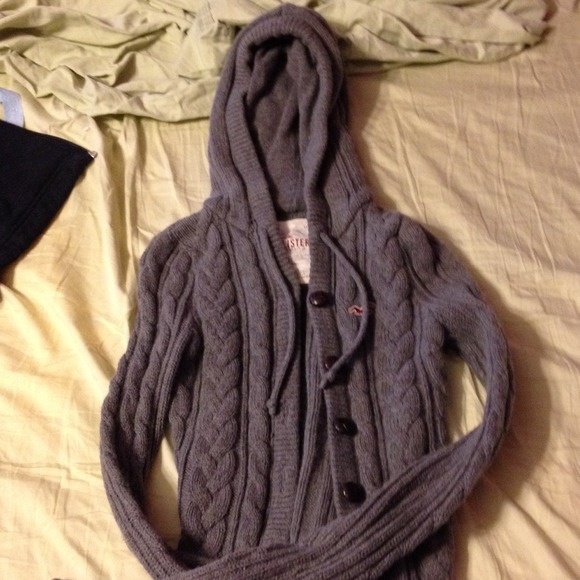 Gray Hollister Sweater