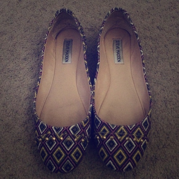 Steve Madden studded flats