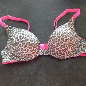 Victoria's Secret Pink Bra🌟✨BRAND NEW