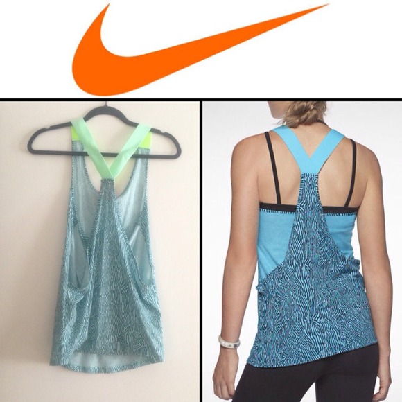 ❌Bundled Nike Yoga / running top - Picture 2 of 4