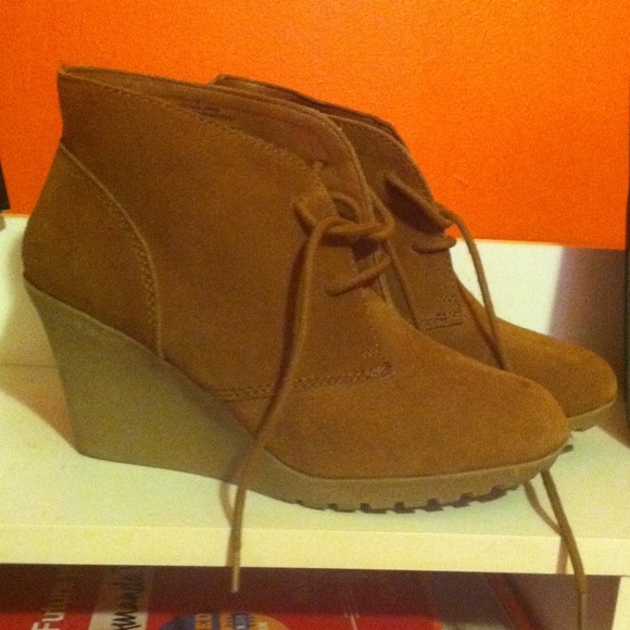 Merona Shoes - Brown Desert Booties!