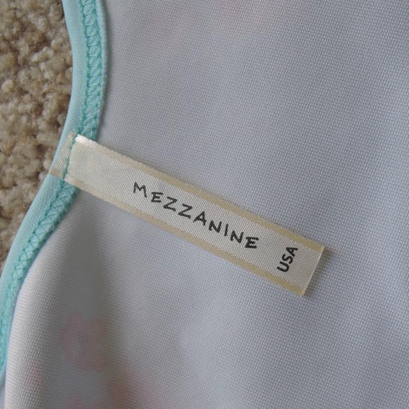 🌺Floral Bodycon Dress🌺 - Picture 4 of 4