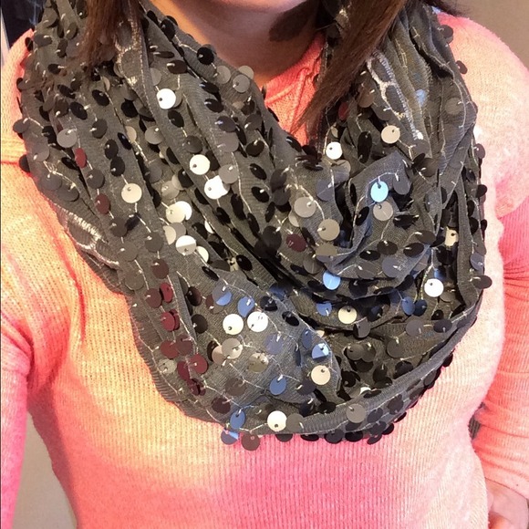 Super cute infinity scarf