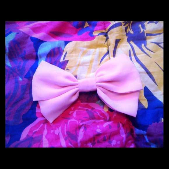 Pink Bow