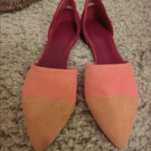 SOLD Brand new Jenni Kayne flats