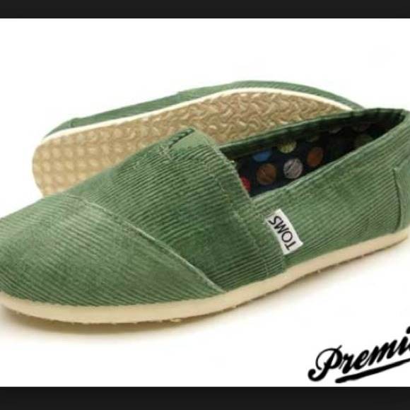 SOLD Green courduroy TOMS