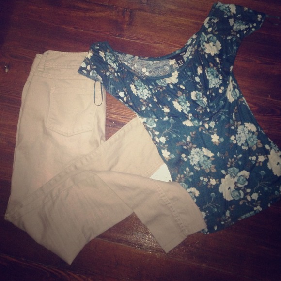 Tan jeans, H&M top