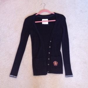 ❌ Traded ❌ Navy long cardigan
