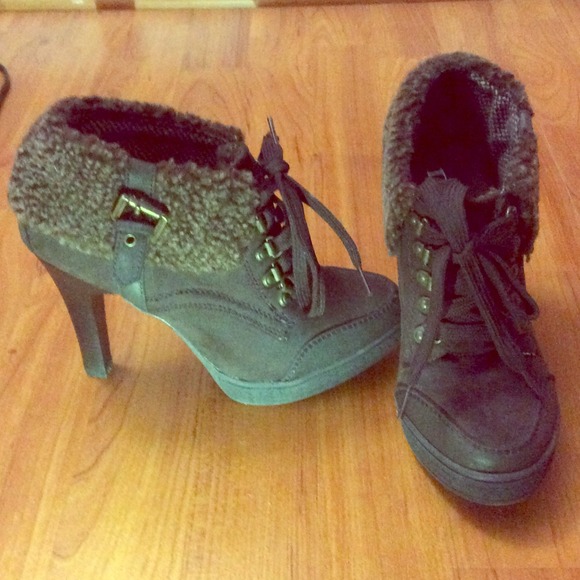 laceup boots