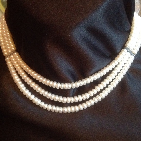 PRICE DROP! REAL PEARLS FOR THE LOVE OF YOUR LIFE.