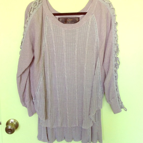 Sold!!! 🚫🚫Free people lace up sleeve sweater