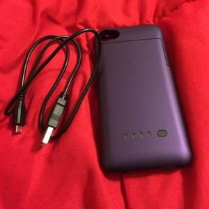 iPhone 4/4s charging case